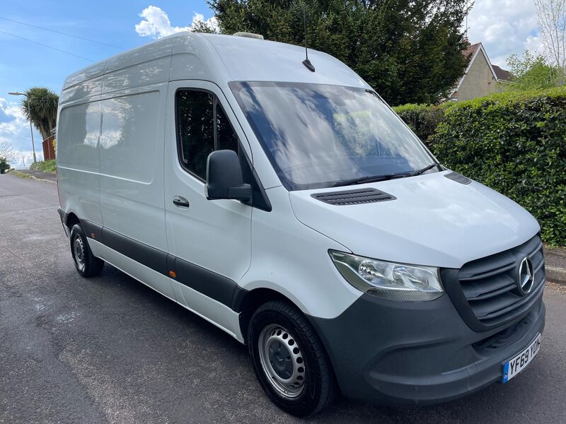 MERCEDES-BENZ SPRINTER