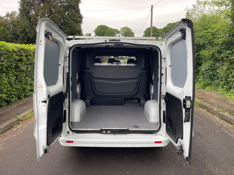 RENAULT TRAFIC