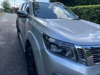 NISSAN NAVARA