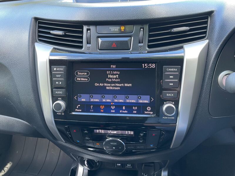 NISSAN NAVARA