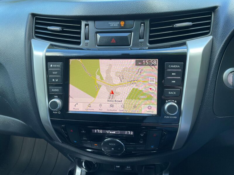 NISSAN NAVARA