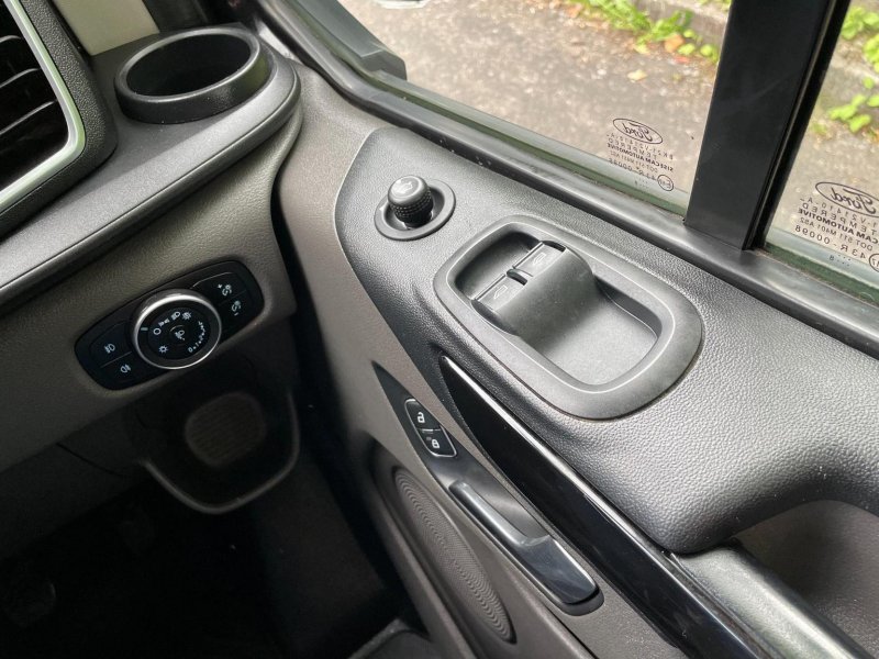 FORD TRANSIT CUSTOM