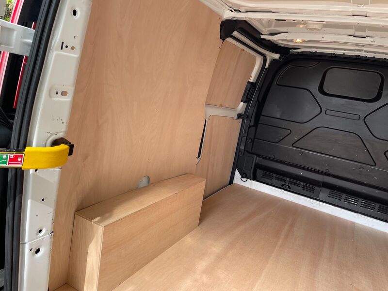 FORD TRANSIT CUSTOM
