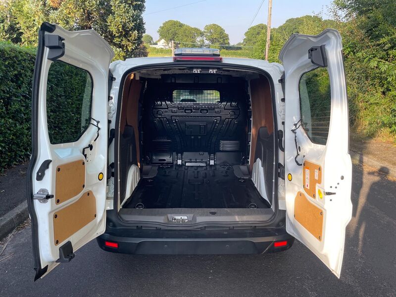 FORD TRANSIT CONNECT