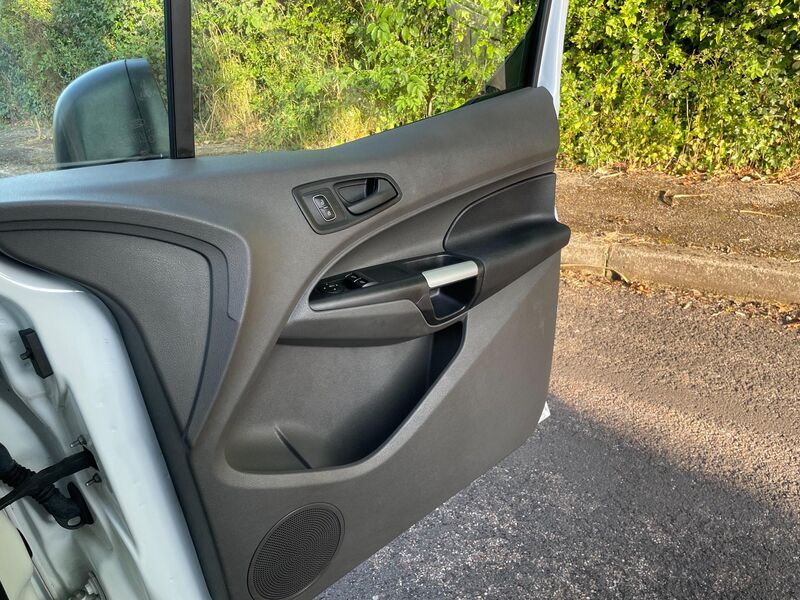 FORD TRANSIT CONNECT