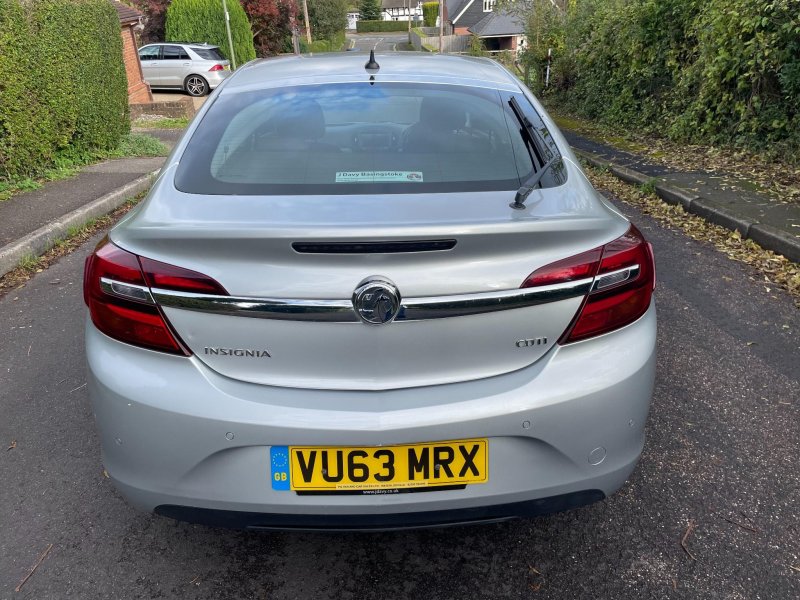 VAUXHALL INSIGNIA