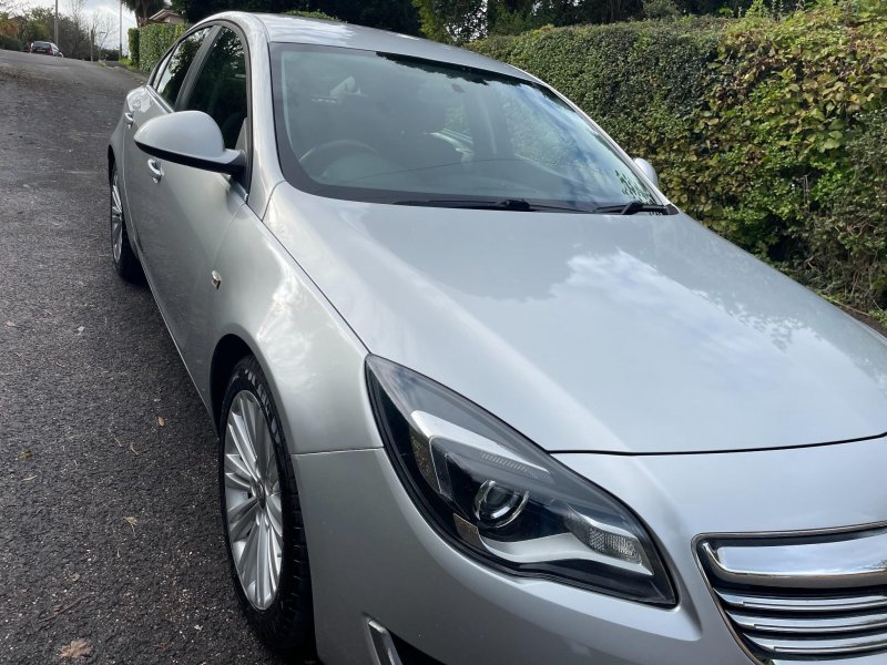 VAUXHALL INSIGNIA