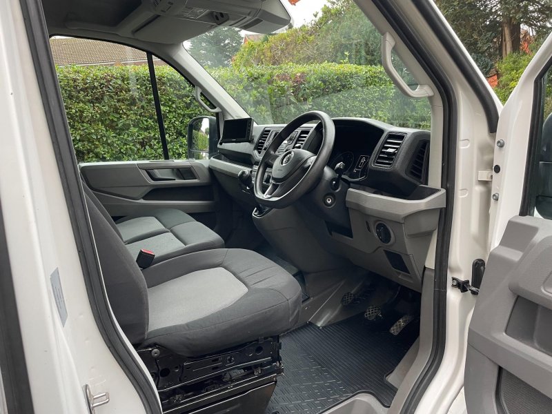 VOLKSWAGEN CRAFTER