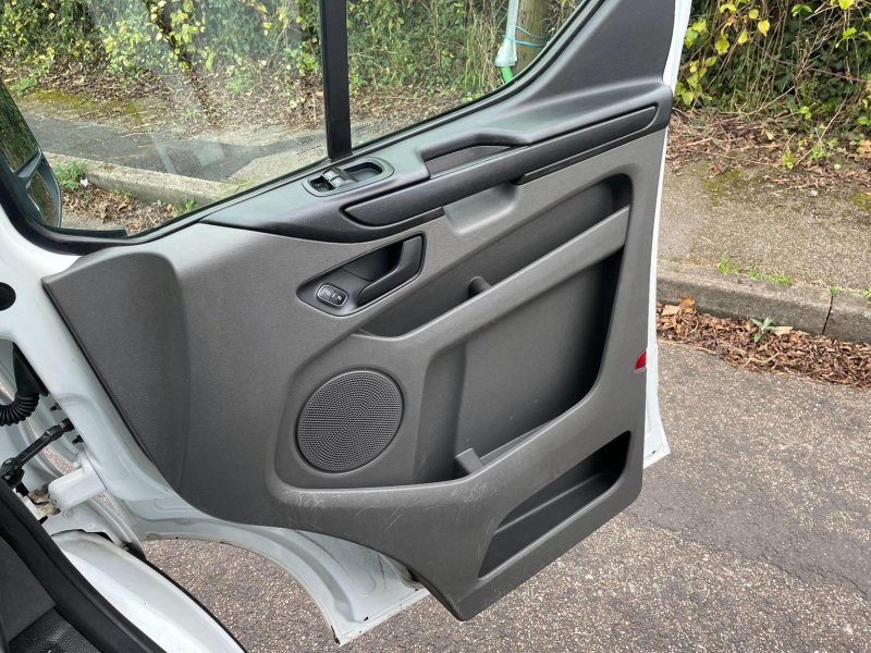 FORD TRANSIT CUSTOM