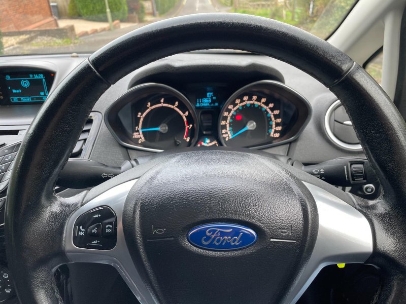 FORD FIESTA