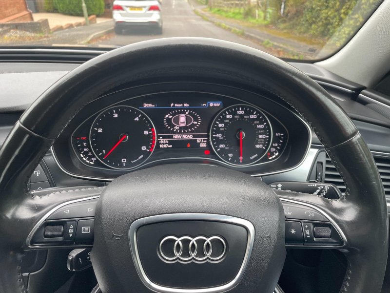 AUDI A6 AVANT