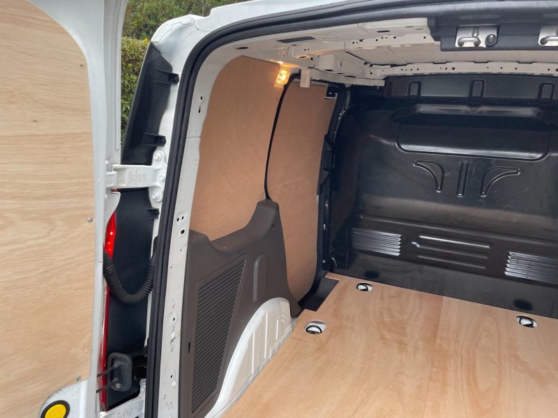 FORD TRANSIT CONNECT