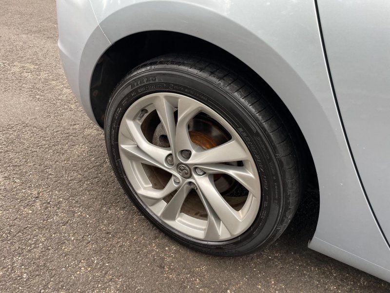 VAUXHALL ASTRA