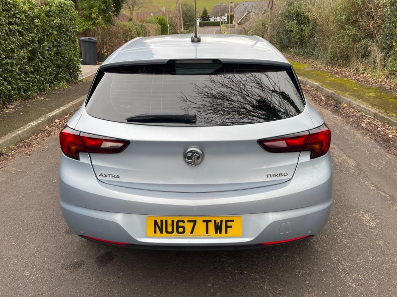 VAUXHALL ASTRA