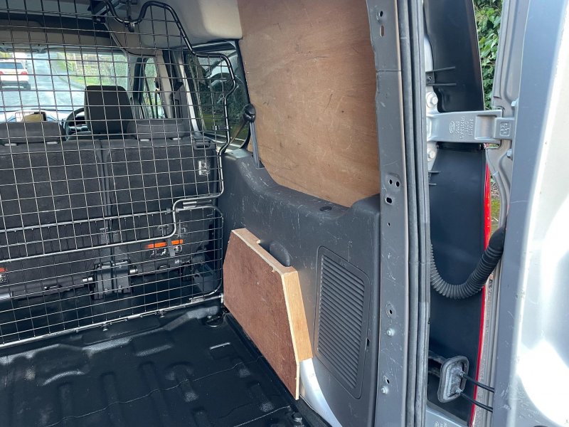 FORD TRANSIT CONNECT