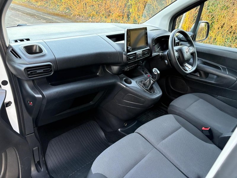 TOYOTA PROACE CITY