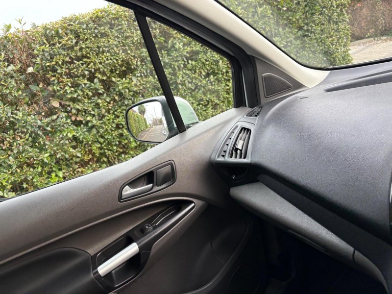 FORD GRAND TOURNEO CONNECT