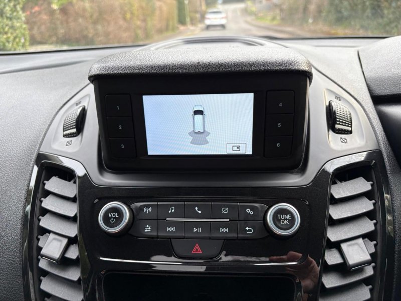 FORD GRAND TOURNEO CONNECT