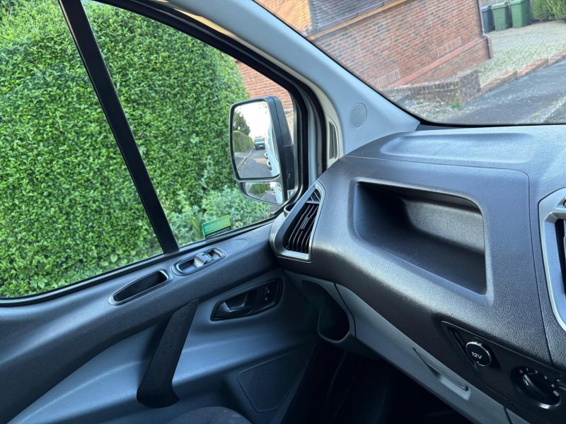 FORD TRANSIT CUSTOM