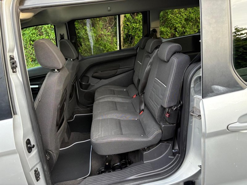 FORD GRAND TOURNEO CONNECT