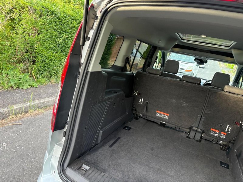 FORD GRAND TOURNEO CONNECT