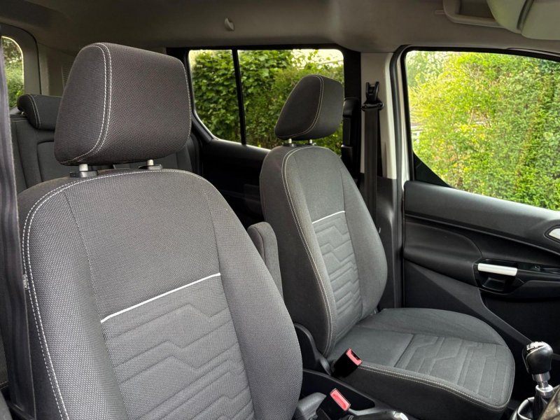 FORD GRAND TOURNEO CONNECT