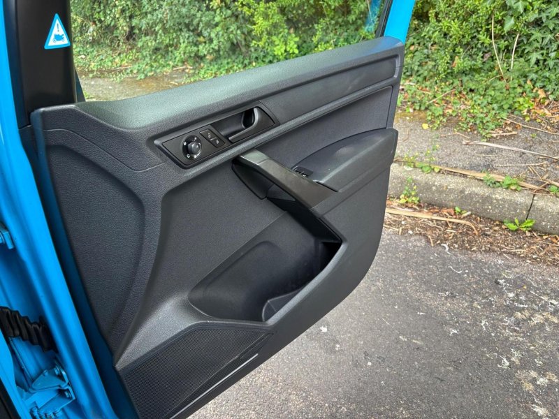 VOLKSWAGEN CADDY MAXI