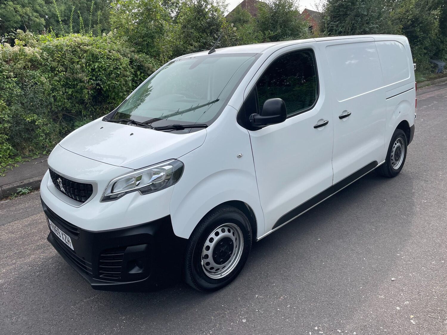 used peugeot expert van